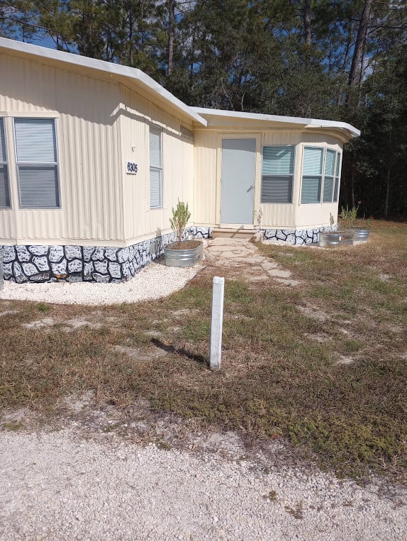 Peacock Seasonal Rental